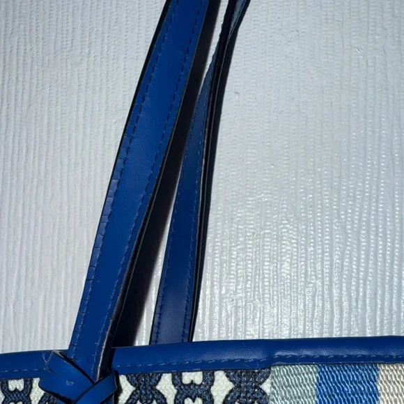 Tory Burch Gemini Link Tote Navy, Royal Blue, and White Geometric Shoulder Bag - Picture 12 of 17